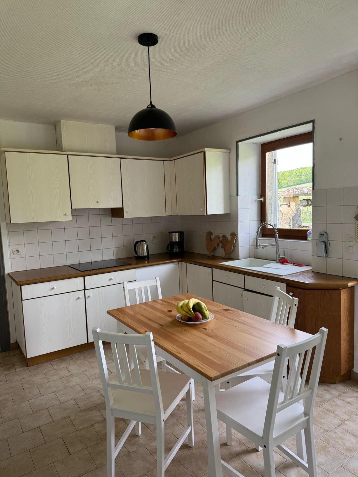 Gite A La Ferme Le Rousset ภายนอก รูปภาพ