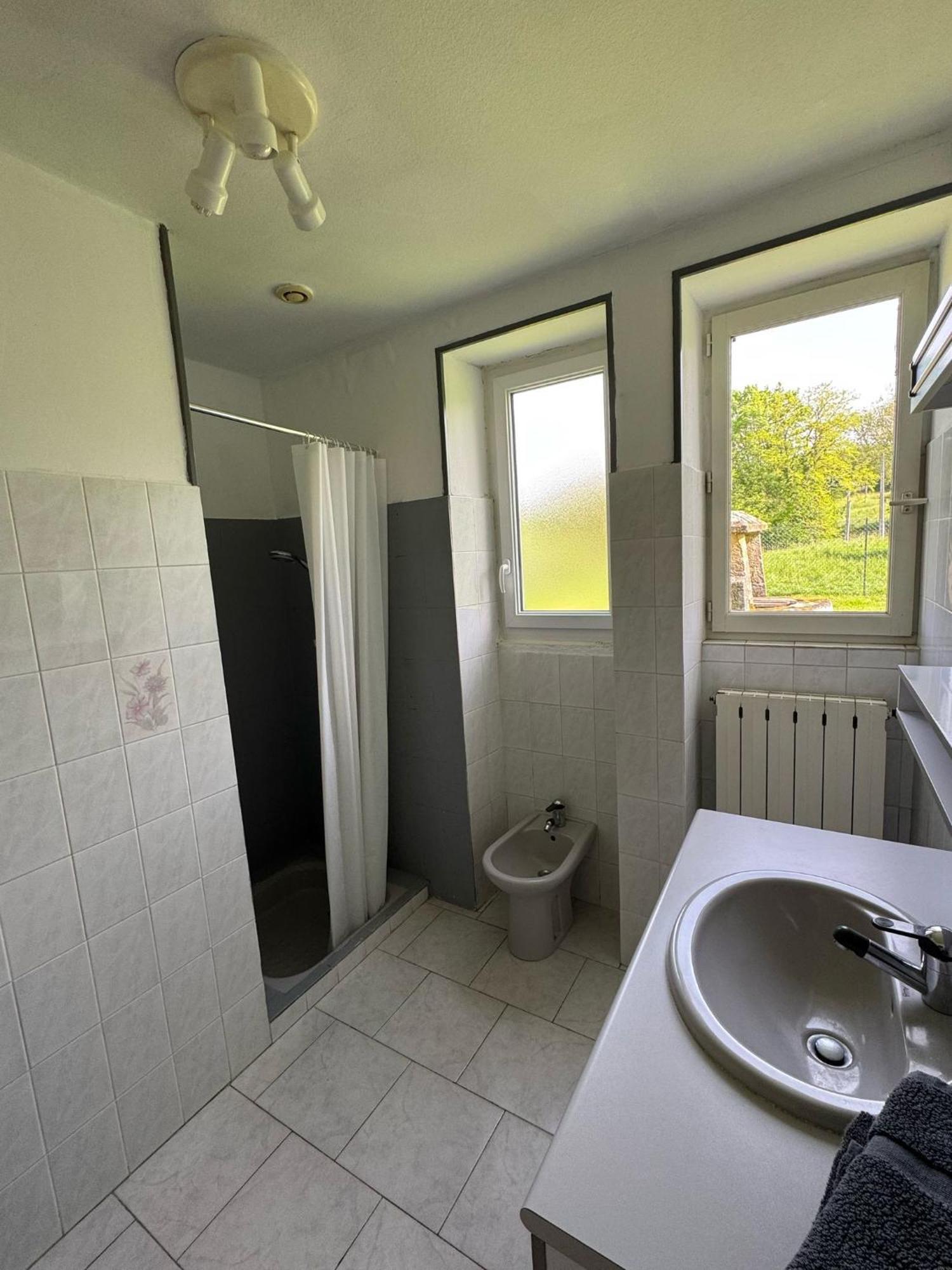 Gite A La Ferme Le Rousset ภายนอก รูปภาพ